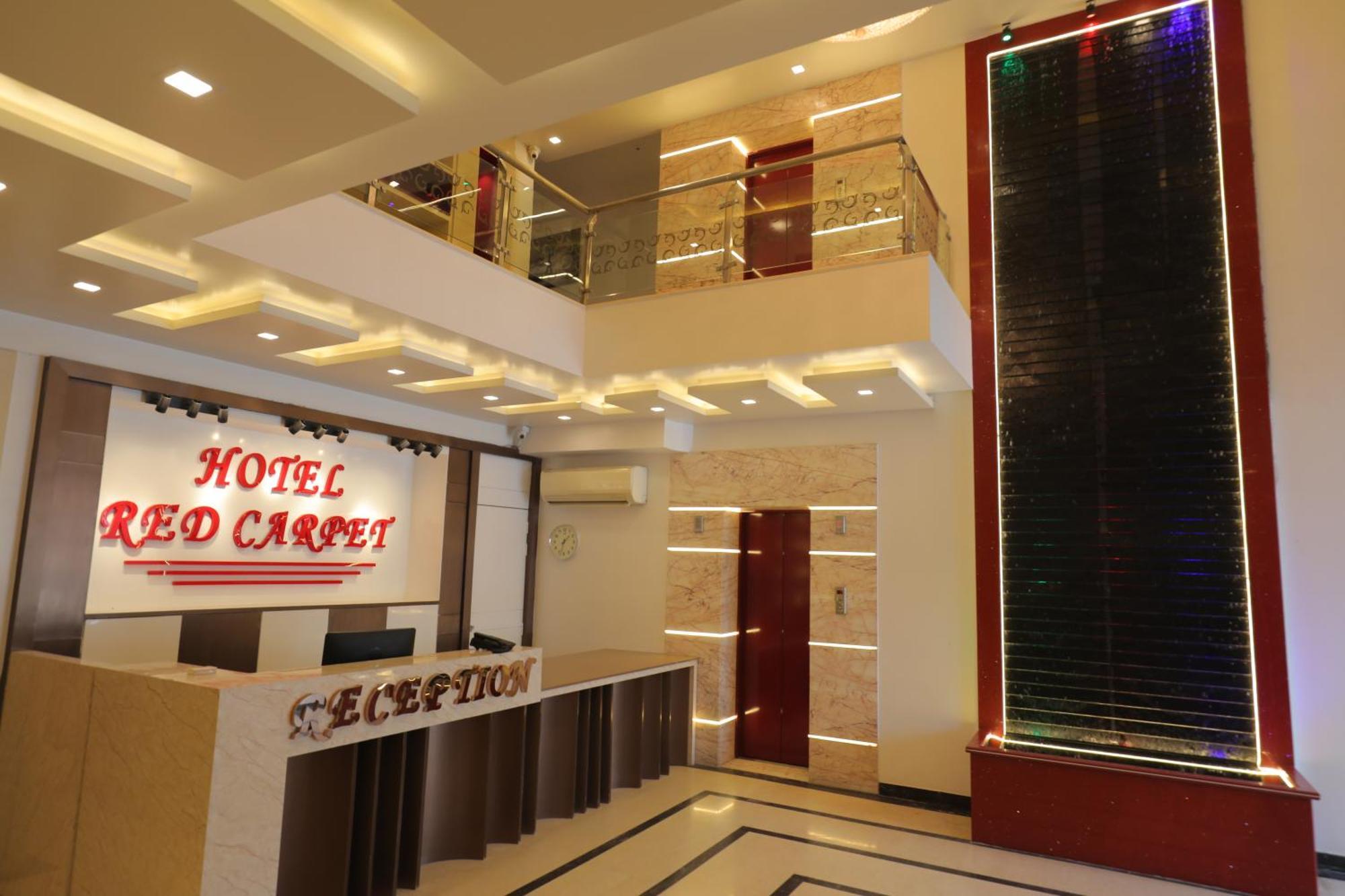 Tājganj Hotel Red Carpet מראה חיצוני תמונה